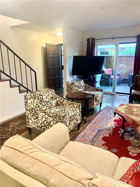 515 Meyer Lane, Redondo Beach, California 90278, 2 Bedrooms Bedrooms, ,1 BathroomBathrooms,Residential,Sold,Meyer,PW21191268