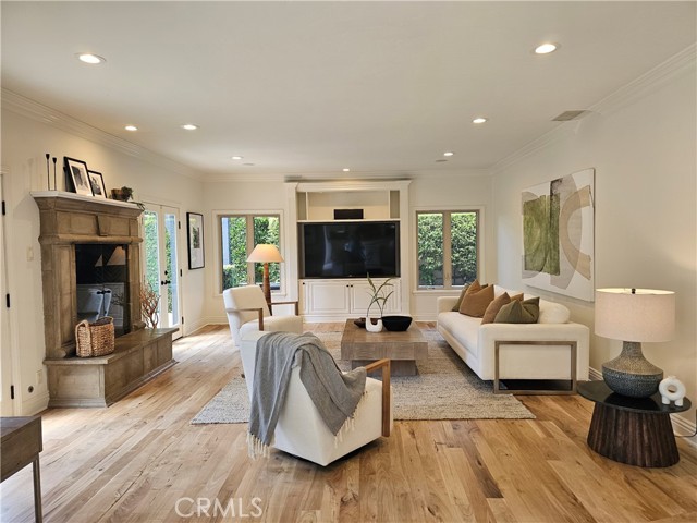 411 Snug Harbor Road, Newport Beach CA: https://media.crmls.org/medias/082dac02-4c4b-46a4-b6d8-045406619a31.jpg