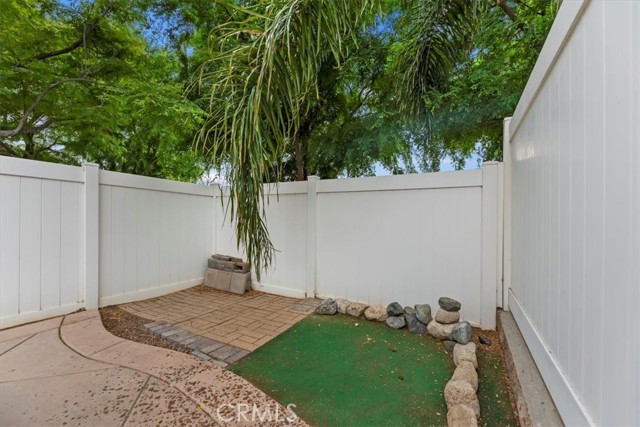 27886 John F Kennedy Drive, Moreno Valley CA: https://media.crmls.org/medias/082ee124-2306-499e-9a3e-347aa2a17f2d.jpg