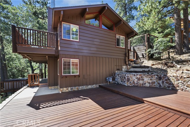 1212 S Minton Avenue, Big Bear City CA: https://media.crmls.org/medias/082eec6b-7203-4132-9bd2-3ee13e90bb5d.jpg
