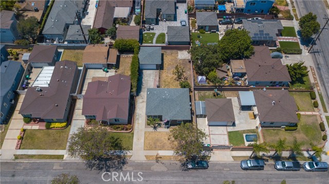 4829 Walnut Ave, Long Beach CA: https://media.crmls.org/medias/082f7726-7043-4483-b576-abfcebef0cef.jpg