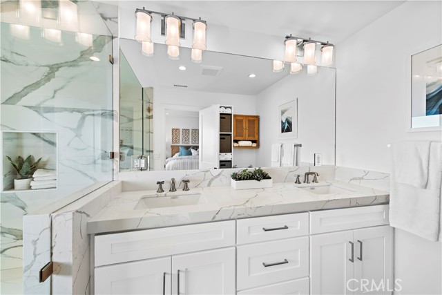 Detail Gallery Image 18 of 41 For 51 Blue Lagoon, Laguna Beach,  CA 92651 - 3 Beds | 3 Baths