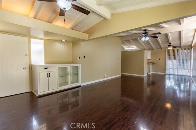 Detail Gallery Image 3 of 18 For 1051 N Lido St, Anaheim,  CA 92801 - 3 Beds | 1/1 Baths
