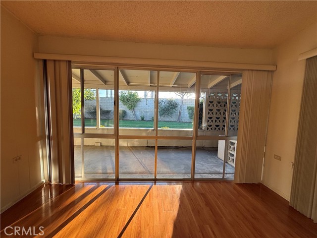 Detail Gallery Image 6 of 22 For 13381 El Dorado Dr 202d,  Seal Beach,  CA 90740 - 2 Beds | 1 Baths