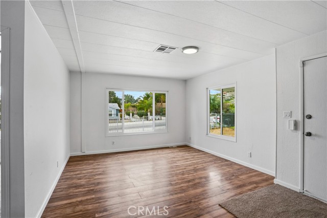 Detail Gallery Image 2 of 29 For 25778 Creag Ave, Homeland,  CA 92548 - 3 Beds | 2 Baths