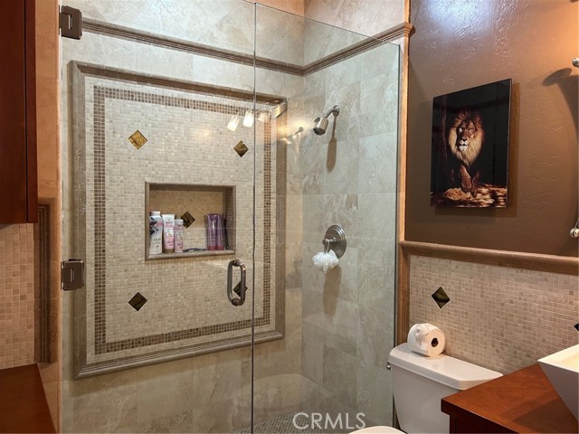28856 Yosemite Place, Canyon Lake CA: https://media.crmls.org/medias/083192e2-fea8-4b7a-86db-b2a9284d187d.jpg