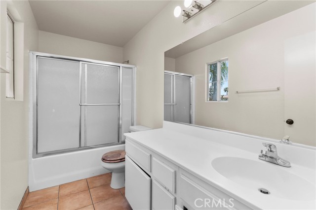 Detail Gallery Image 25 of 41 For 16200 Setting Sun Cir, Riverside,  CA 92503 - 4 Beds | 2/1 Baths
