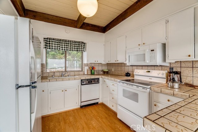 2675 Juniper Avenue, Morro Bay CA: https://media.crmls.org/medias/083270d4-9756-43bd-9a99-4c6935fa43b1.jpg