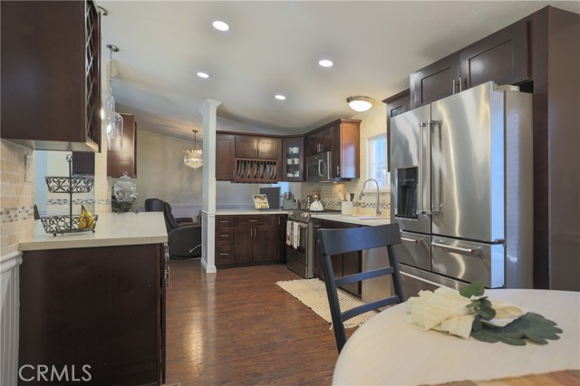 21510 Floral Avenue, Perris CA: https://media.crmls.org/medias/083342b9-29b0-4a82-89d7-9bbabbe042a5.jpg