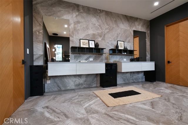 Detail Gallery Image 32 of 36 For 14753 Round Valley, Sherman Oaks,  CA 91403 - 4 Beds | 5 Baths