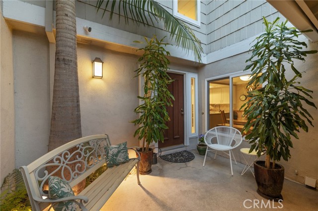 56 Ashbrook, Irvine CA: https://media.crmls.org/medias/083484a9-7dce-455d-804f-258d2c49fef5.jpg