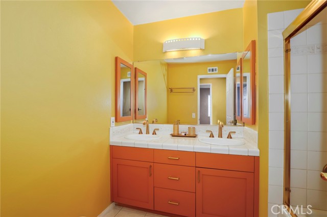 Detail Gallery Image 30 of 43 For 11001 Limerick Ave, Chatsworth,  CA 91311 - 4 Beds | 2/1 Baths