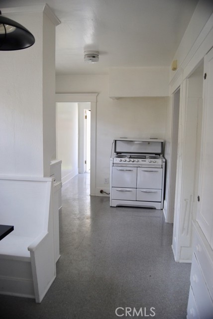 1734 E Florida Street, Long Beach CA: https://media.crmls.org/medias/08356ecc-e691-4f01-b751-2f60d8ea4f71.jpg