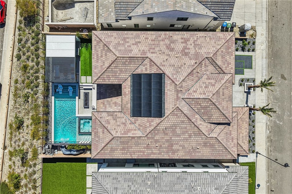 https://media.crmls.org/medias/083582df-0b50-45ee-b23d-6072d2b5b827.jpg?preset=X-Large