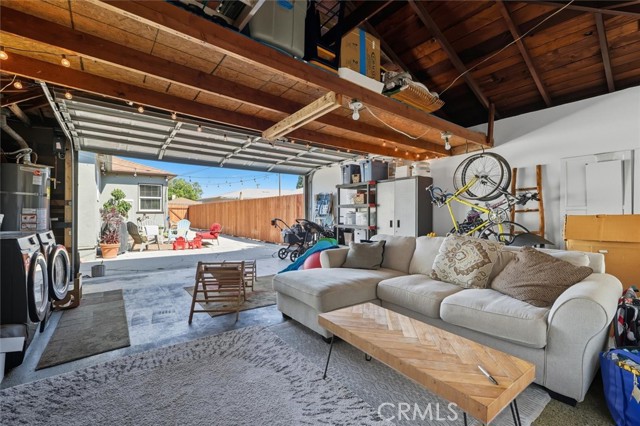 Detail Gallery Image 37 of 44 For 5030 W 130th, Hawthorne,  CA 90250 - 4 Beds | 2 Baths