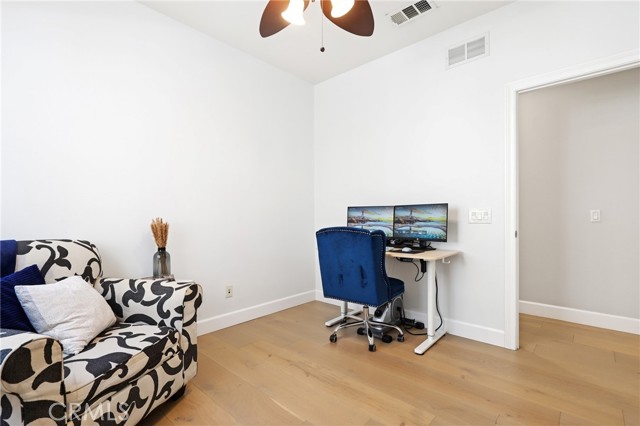8047 E Hampshire Road, Orange CA: https://media.crmls.org/medias/08360913-9c60-4115-a2c2-4cc5f19410ae.jpg