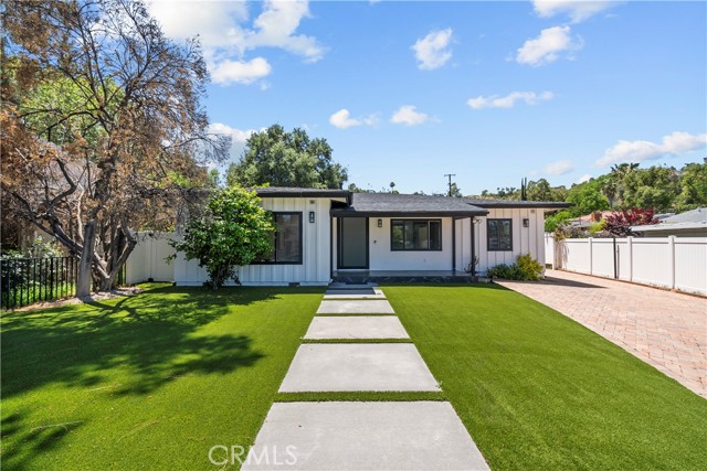 4825 San Feliciano Drive, Woodland Hills CA: https://media.crmls.org/medias/08361631-6ba1-41bb-b4f9-b44ae48ff806.jpg