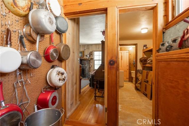 352 Big Bear Trail, Fawnskin CA: https://media.crmls.org/medias/08367cbe-181f-48ed-94e7-0951f4cea37e.jpg