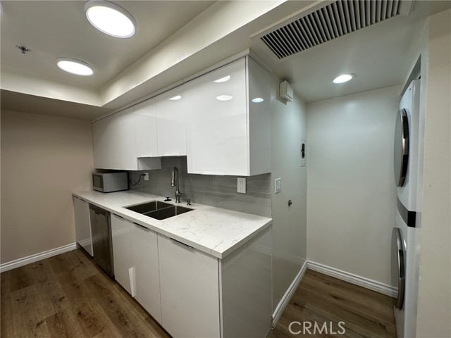 Detail Gallery Image 29 of 49 For 10660 Wilshire Bld #407,  Los Angeles,  CA 90024 - 1 Beds | 2 Baths