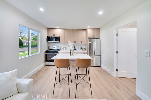 20742 Lull Street, Winnetka CA: https://media.crmls.org/medias/0837873e-7b62-411a-9cca-eda643b5b9cc.jpg