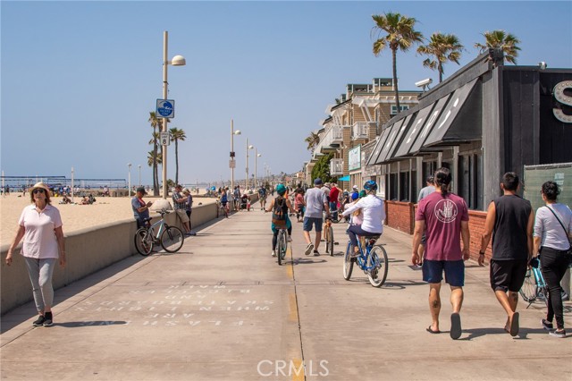 531 Pier Avenue, Hermosa Beach, California 90254, 3 Bedrooms Bedrooms, ,1 BathroomBathrooms,Residential,Sold,Pier,SB21261972