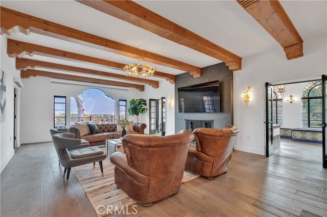 1812 Linda Vista Avenue, Pasadena CA: https://media.crmls.org/medias/08380a3f-ddbf-494c-a729-e72856376ea3.jpg