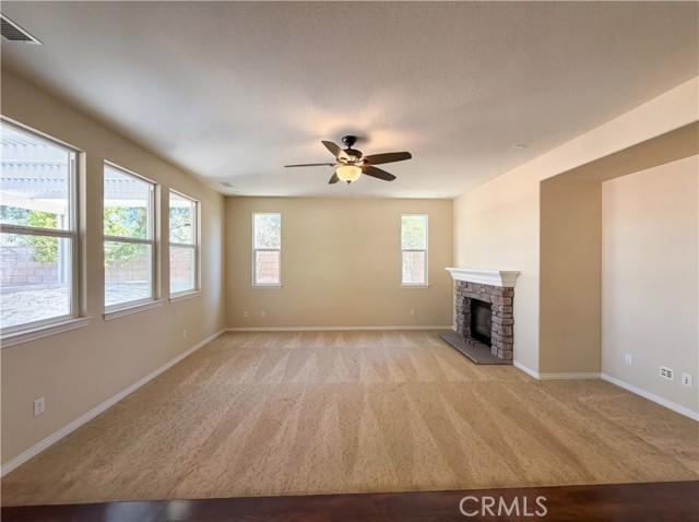 Detail Gallery Image 8 of 34 For 28327 Serenity Falls Way, Menifee,  CA 92585 - 4 Beds | 3/1 Baths