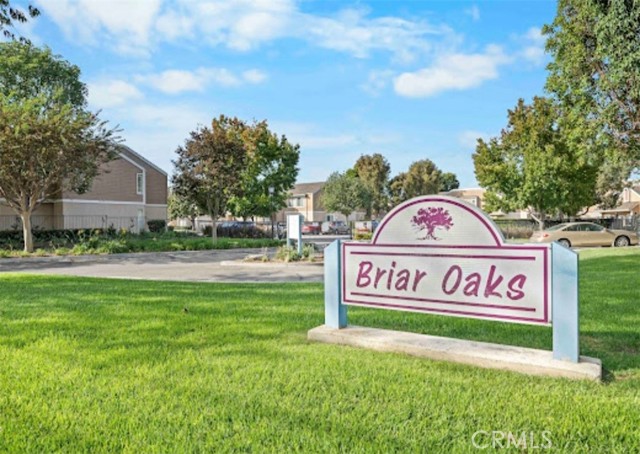 Detail Gallery Image 3 of 30 For 10452 W Briar Oaks Dr #203,  Stanton,  CA 90680 - 2 Beds | 2 Baths