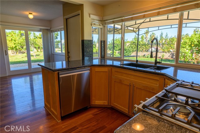 Detail Gallery Image 9 of 59 For 1202 Villanova Pl, Riverside,  CA 92506 - 3 Beds | 2/1 Baths