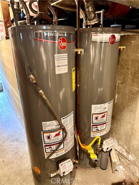 Detail Gallery Image 27 of 30 For 79 N Berkeley, Pasadena,  CA 91107 - 4 Beds | 2 Baths