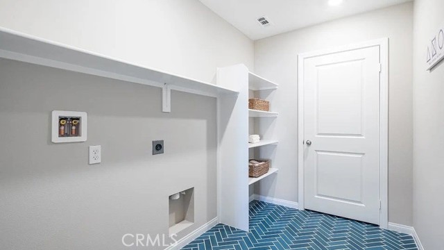 Detail Gallery Image 22 of 25 For 14180 Rollins St, Hesperia,  CA 92345 - 5 Beds | 3/1 Baths