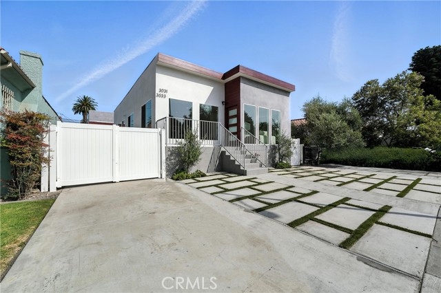 Detail Gallery Image 5 of 69 For 3031 Vineyard Ave, Los Angeles,  CA 90016 - – Beds | – Baths