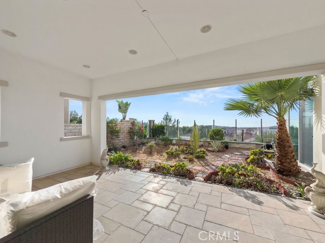 35 Manzanillo, Lake Forest CA: https://media.crmls.org/medias/083a960f-e075-4bf4-a45b-1f27221e03e6.jpg