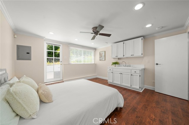 400 Campdell Street, Playa del Rey CA: https://media.crmls.org/medias/083abe94-ffe2-49c4-99c0-dc5fefab8cc6.jpg