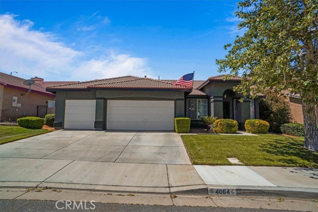 Detail Gallery Image 2 of 22 For 4064 Portola Dr, Palmdale,  CA 93551 - 4 Beds | 2 Baths
