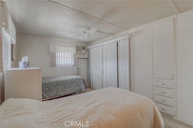 12995 6th, Yucaipa CA: https://media.crmls.org/medias/083b1d76-9972-4604-bcf7-28d54c6a2706.jpg
