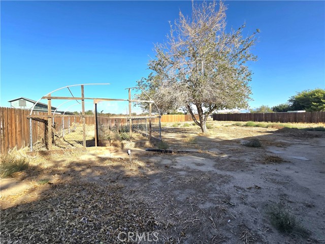 41042 163rd St E, Lancaster CA: https://media.crmls.org/medias/083b7286-9b86-4767-beb8-ca711ab15c65.jpg