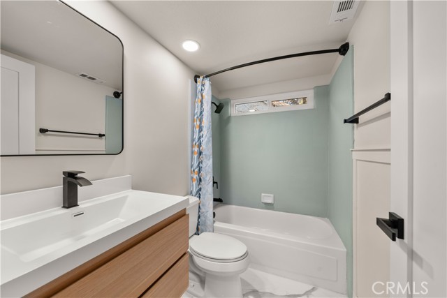 31832 Poole Court, Temecula CA: https://media.crmls.org/medias/083c6267-33da-49e5-b987-fc9c6e1250db.jpg