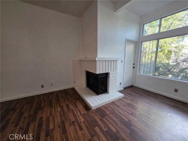 Detail Gallery Image 7 of 24 For 7800 Topanga Canyon Blvd #303,  Canoga Park,  CA 91304 - 2 Beds | 2 Baths