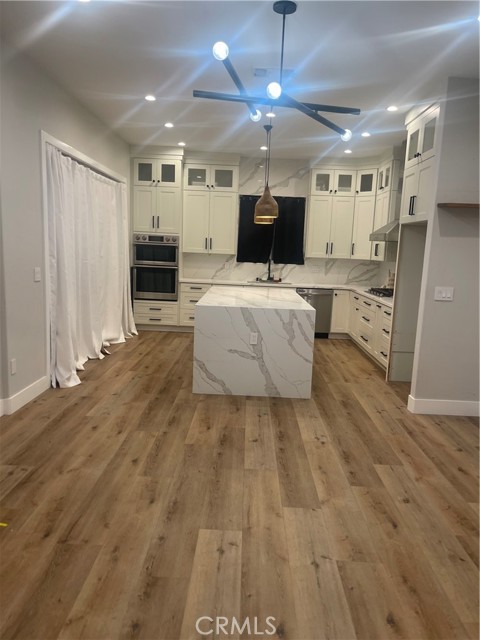 Detail Gallery Image 2 of 10 For 14182 Kerry, Westminster,  CA 92683 - 3 Beds | 2 Baths