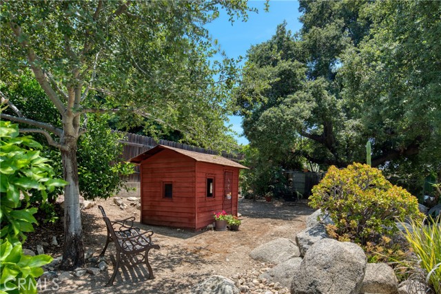 430 N Canyon Boulevard, Monrovia CA: https://media.crmls.org/medias/083d16b8-30ee-4893-a49a-24ed691dab46.jpg