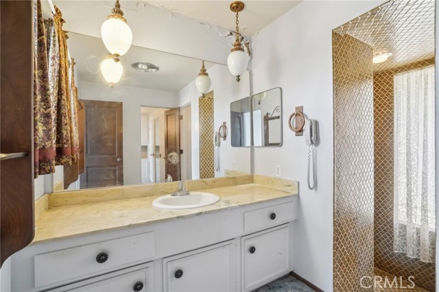 42131 San Jose Drive, San Jacinto CA: https://media.crmls.org/medias/083d3653-be5a-483b-9796-8cd5933381f5.jpg