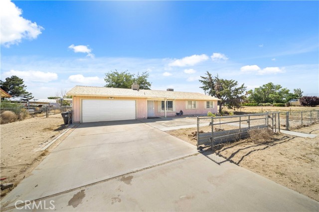 Detail Gallery Image 1 of 27 For 41104 171st St, Lancaster,  CA 93535 - 3 Beds | 2 Baths