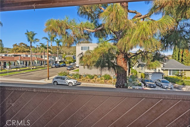 339 Cypress Drive, Laguna Beach CA: https://media.crmls.org/medias/083f1e92-81be-427b-a537-302a5428aa4a.jpg