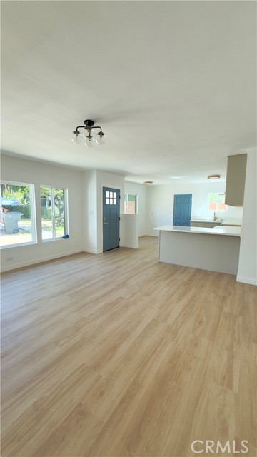 490 Palisade Street, Pasadena CA: https://media.crmls.org/medias/083fa3e9-e22c-43e4-a5bc-1f8aaafb5353.jpg
