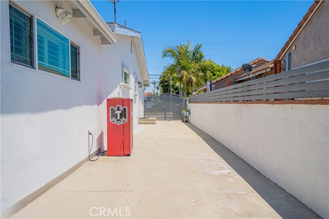 Detail Gallery Image 41 of 54 For 10227 Rives Ave, Downey,  CA 90241 - 4 Beds | 3 Baths