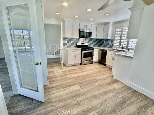 Detail Gallery Image 9 of 32 For 22342 Estallens #42,  Mission Viejo,  CA 92692 - 3 Beds | 2/1 Baths