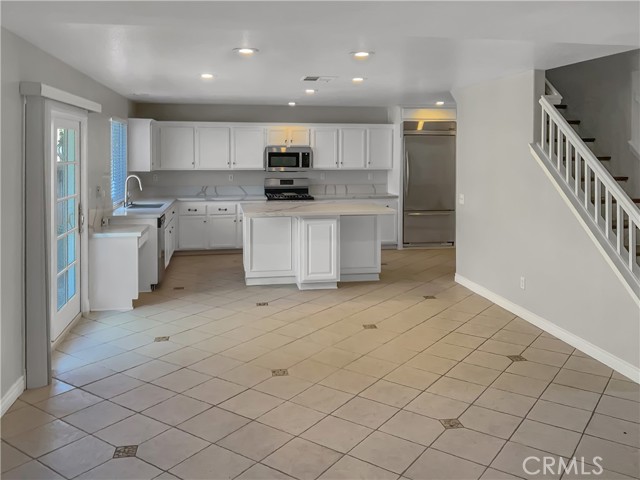 2348 Talbot Circle, Corona, CA, 92882 2348 Talbot Circle, Corona, CA, 92882