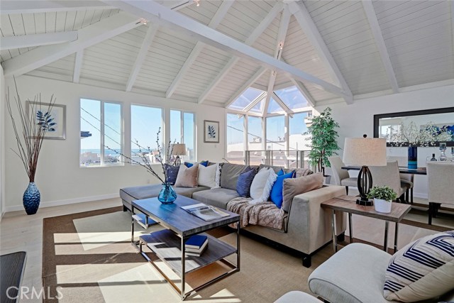 324 Bayview Drive, Hermosa Beach, California 90254, 3 Bedrooms Bedrooms, ,3 BathroomsBathrooms,Residential,Sold,Bayview,SB17236380