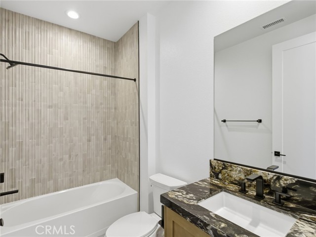 Detail Gallery Image 43 of 48 For 22849 W Seaqua Cir, Chatsworth,  CA 91311 - 6 Beds | 6/1 Baths